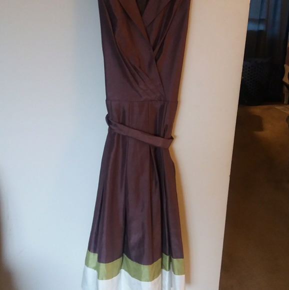 Dress - Picture 7 of 7